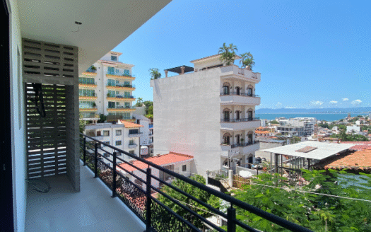 Condominios en preventa en Puerto Vallarta, con vistas al mar y a la ciudad