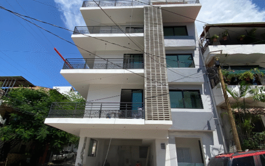Condominios en preventa en Puerto Vallarta, con vistas al mar y a la ciudad, Cima Joya