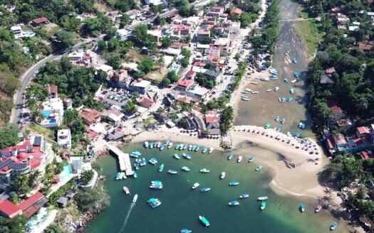 Lot for Sale in Boca de Tomatlán, Puerto Vallarta – 969 m² / 10,430 ft² for Development Opportunity
