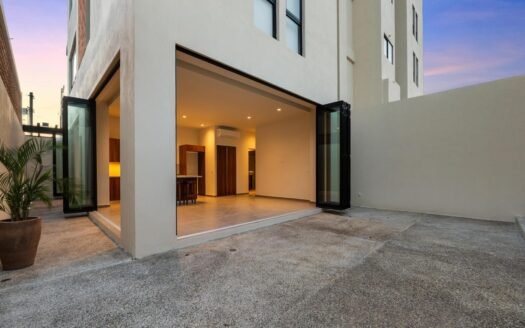 Apartments for Sale with Garden and Parking at ZUL – Just 2.7 km from the Malecón