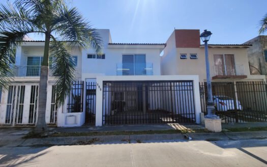 House for Rent in Fluvial Vallarta, long-term, furnished, private pool  