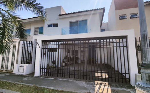 House for Rent in Fluvial Vallarta, long-term, furnished, private pool  