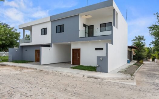 Casa en Venta en Nuevo Ixtapa, Puerto Vallarta 