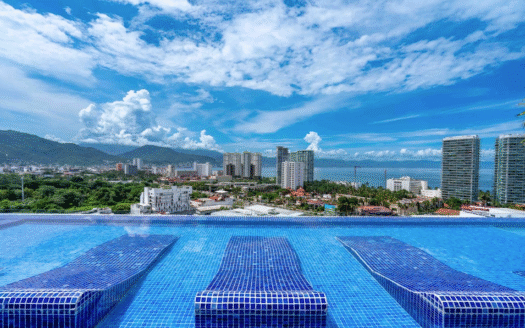 DEPARTAMENTO PENTHOUSE ZOHO SKIES T2 1403 PUERTO VALLARTA