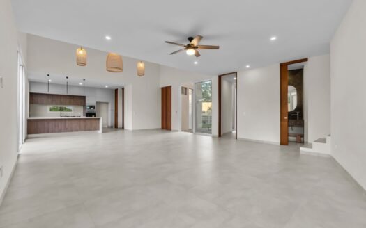 Brand-New Home in Flamingos Residencial – Contemporary Design, Privacy and Plunge Pool