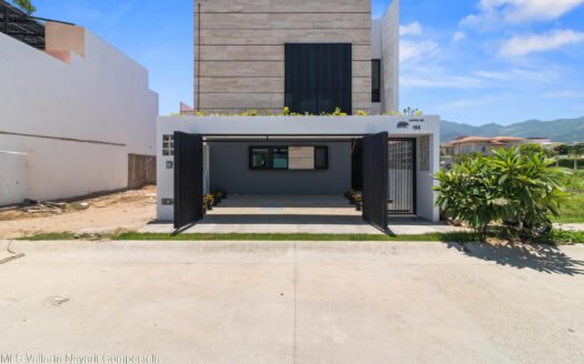 Casa en venta inteligente de lujo en Fluvial Vallarta,  Puerto Vallarta
