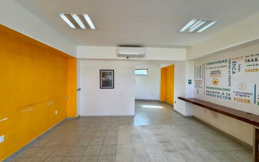 Local comercial en renta en Fluvial Vallarta