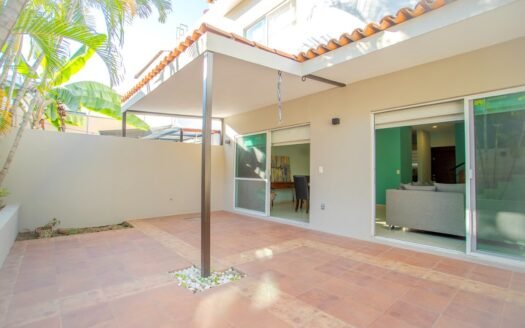 Casa en venta en Fluvial Vallarta, Puerto Vallarta, ubicación estratégica y alta plusvalía