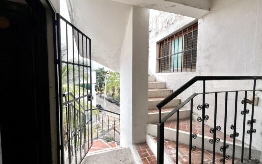 Departamento en renta en Puerto Vallarta, 1 rec, 1 baño + terraza, en Zona Hotelera