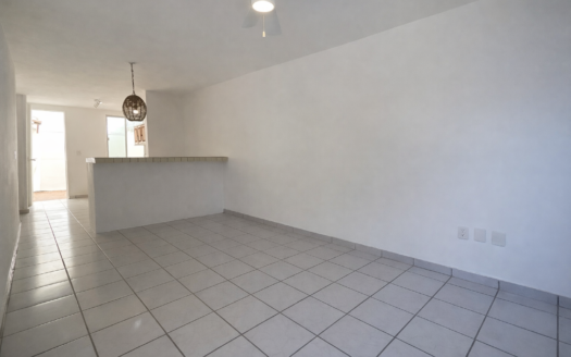 Casa en venta con 2 recámaras y 1 baño en Valle Dorado, Mezcales