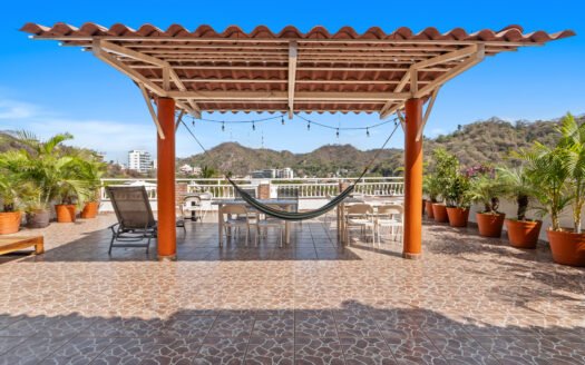 Building for Sale – Investment Opportunity in Puerto Vallarta | 900 m² Construction