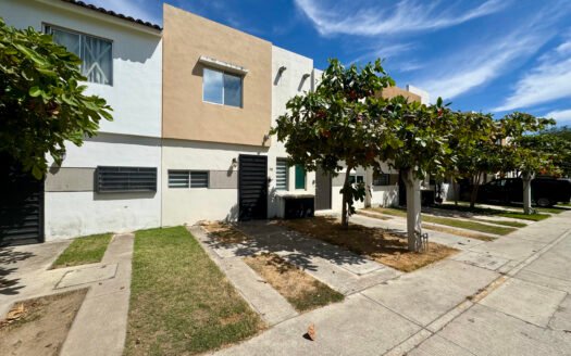 Furnished house for rent in Ixtapa, Puerto Vallarta – Security and swimming pool