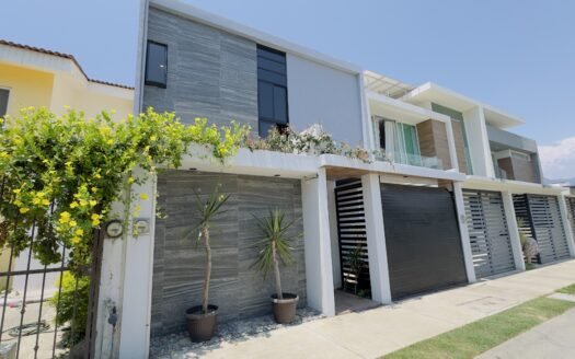 House for Sale in Fluvial Vallarta | Pool, 3 Bedrooms + Office/Studio