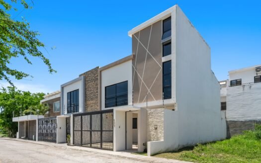 Casa nueva en venta en Valle del Mar, Puerto Vallarta , 4 recamaras + terraza