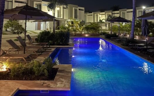 Casa en renta Lago Plazo, Sin muebles, Fraccionamiento Verea, Bahía de Banderas