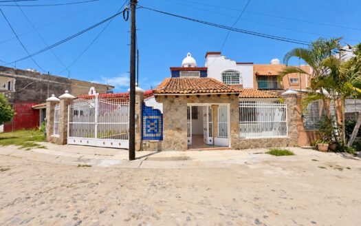 HOUSE FOR SALE IN IXTAPA, PUERTO VALLARTA – FRIDA KAHLO 591 | 169.80 m²