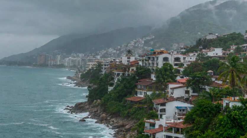 ¿Cómo es vivir en Puerto Vallarta durante la temporada de lluvias?